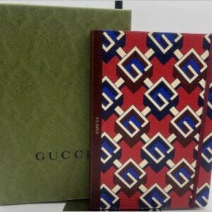 GUCCI Luxury Notebook w/box